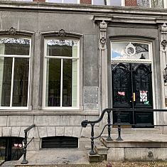 Monumentaal grachtenpand